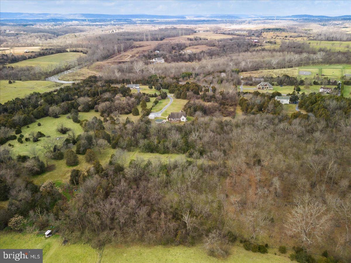 GREYSTONE ON THE OPEQUON - Residential