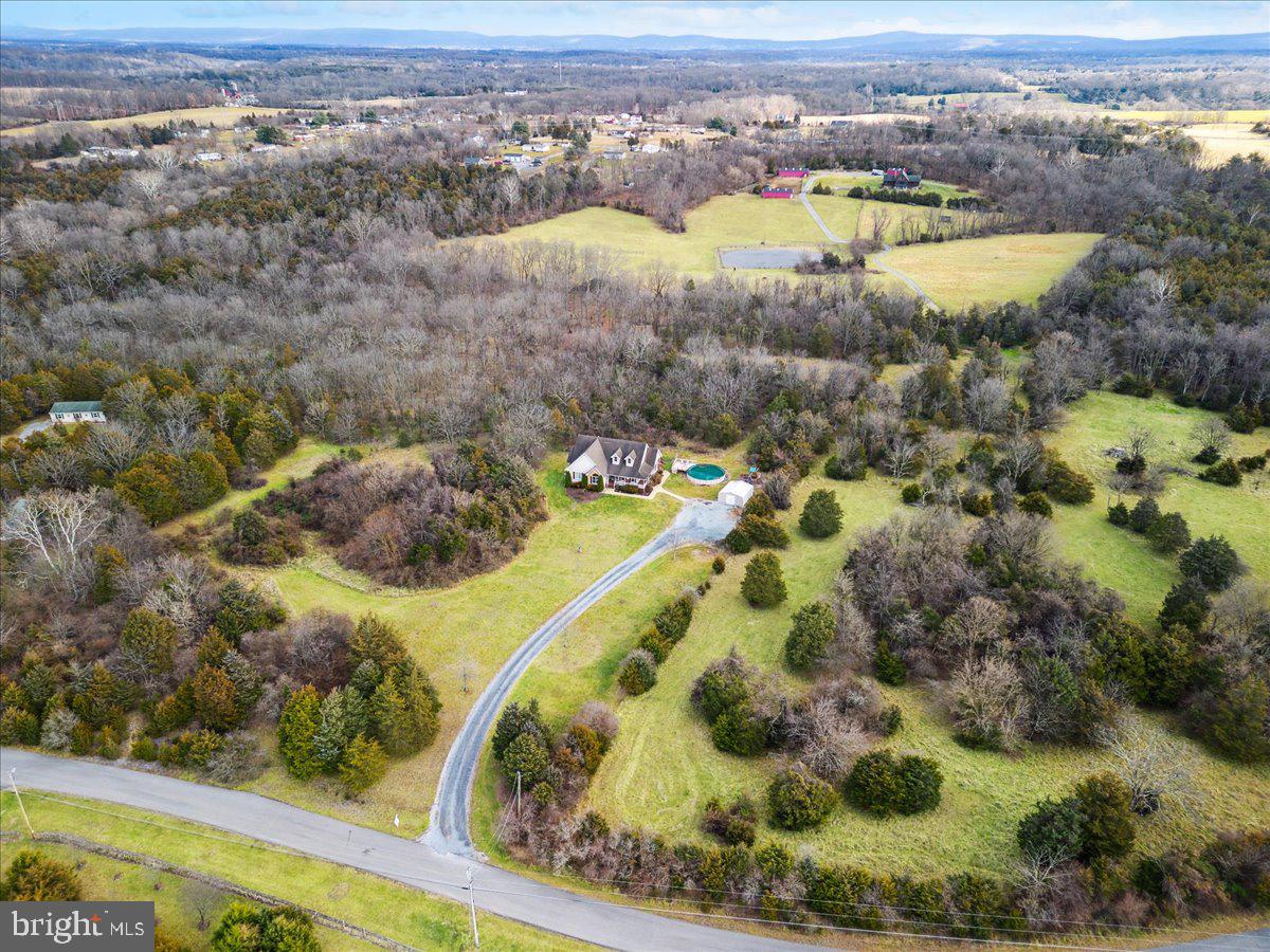 GREYSTONE ON THE OPEQUON - Residential