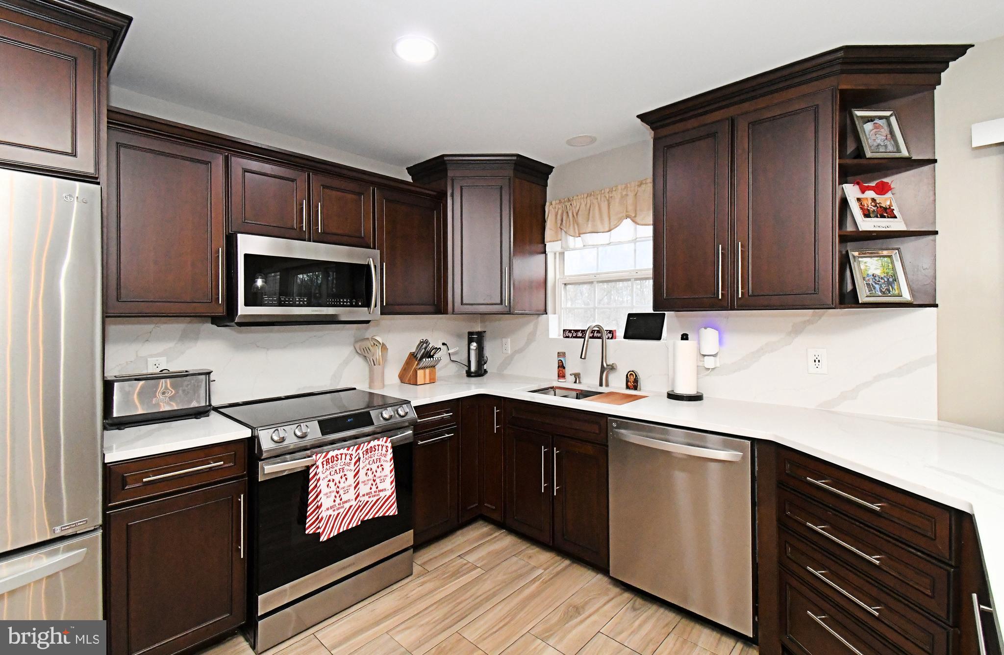 BEECHWOOD - Residential