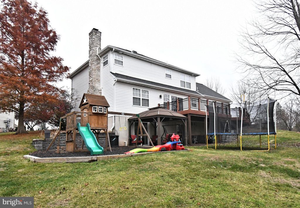 Photo of 340 Vanderbilt Lane, HARLEYSVILLE, PA 19438 (MLS # PAMC2162382)