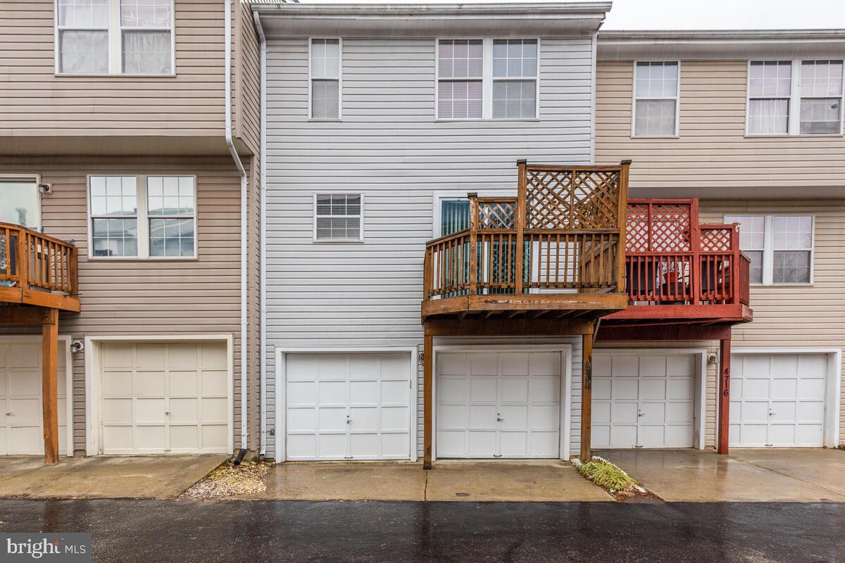 KINGSLEY HALL - Residential Lease