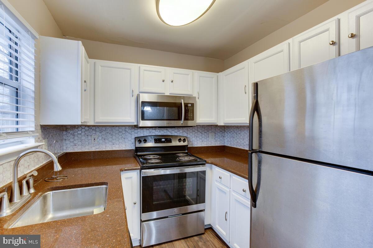 KINGSLEY HALL - Residential Lease