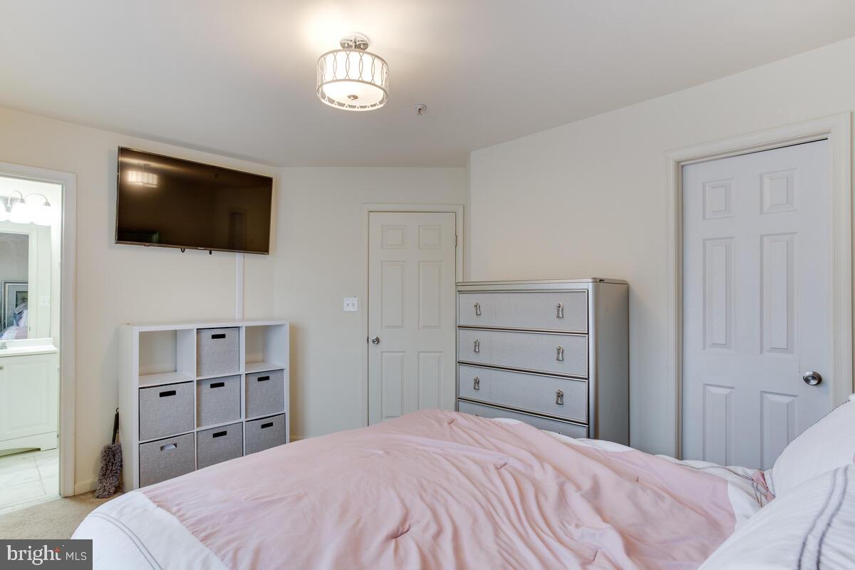 KINGSLEY HALL - Residential Lease