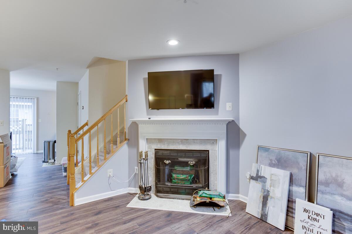 KINGSLEY HALL - Residential Lease