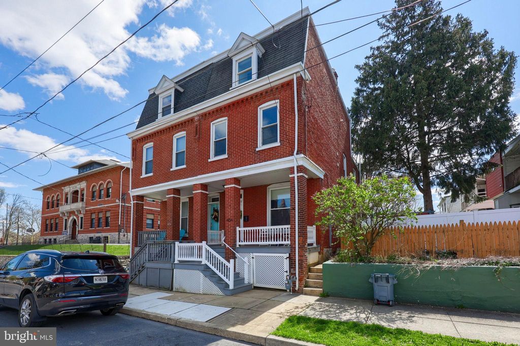 Photo of 404 E Clay Street, LANCASTER, PA 17602 (MLS # PALA2085888)