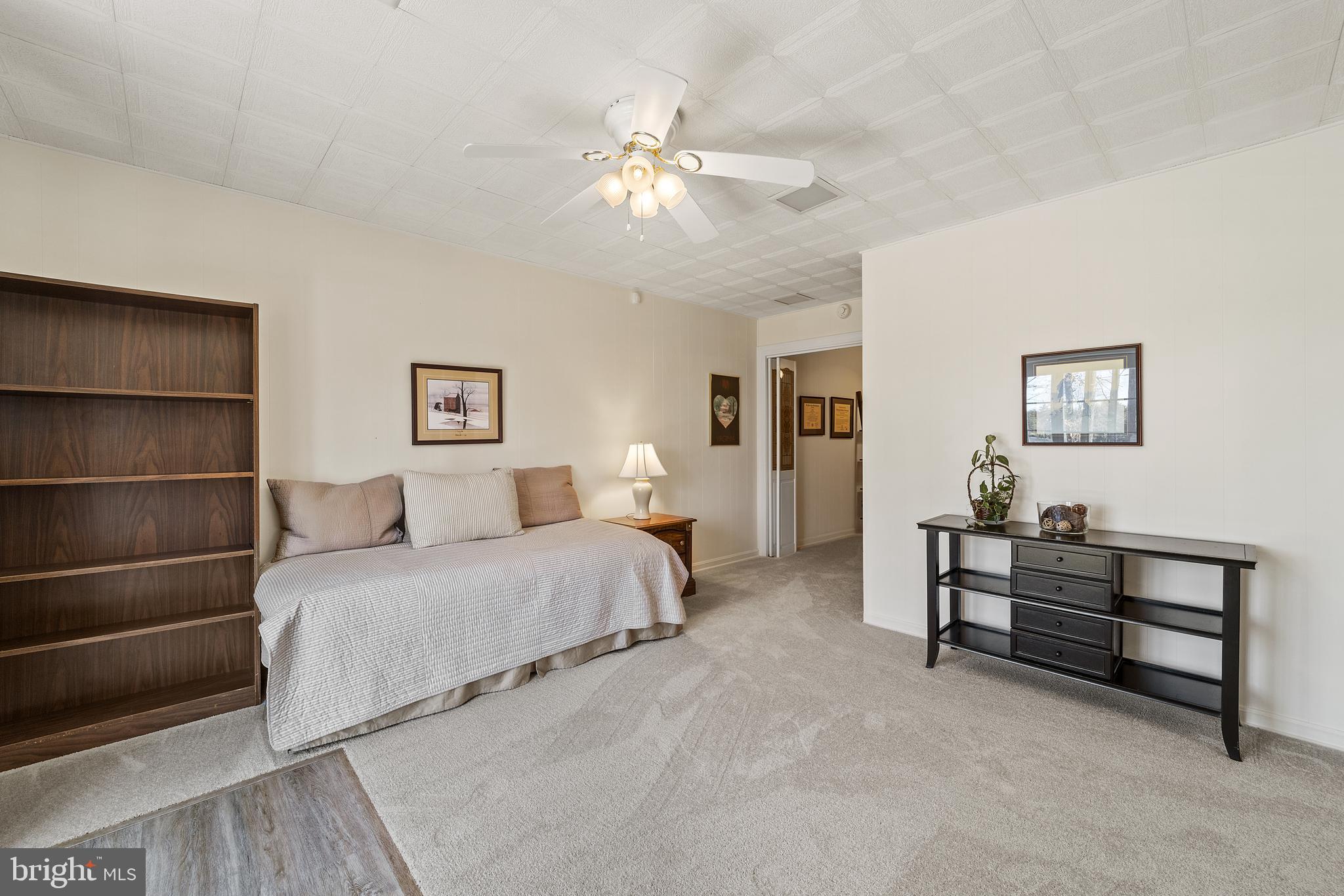 STEEPLECHASE WOODS - Residential