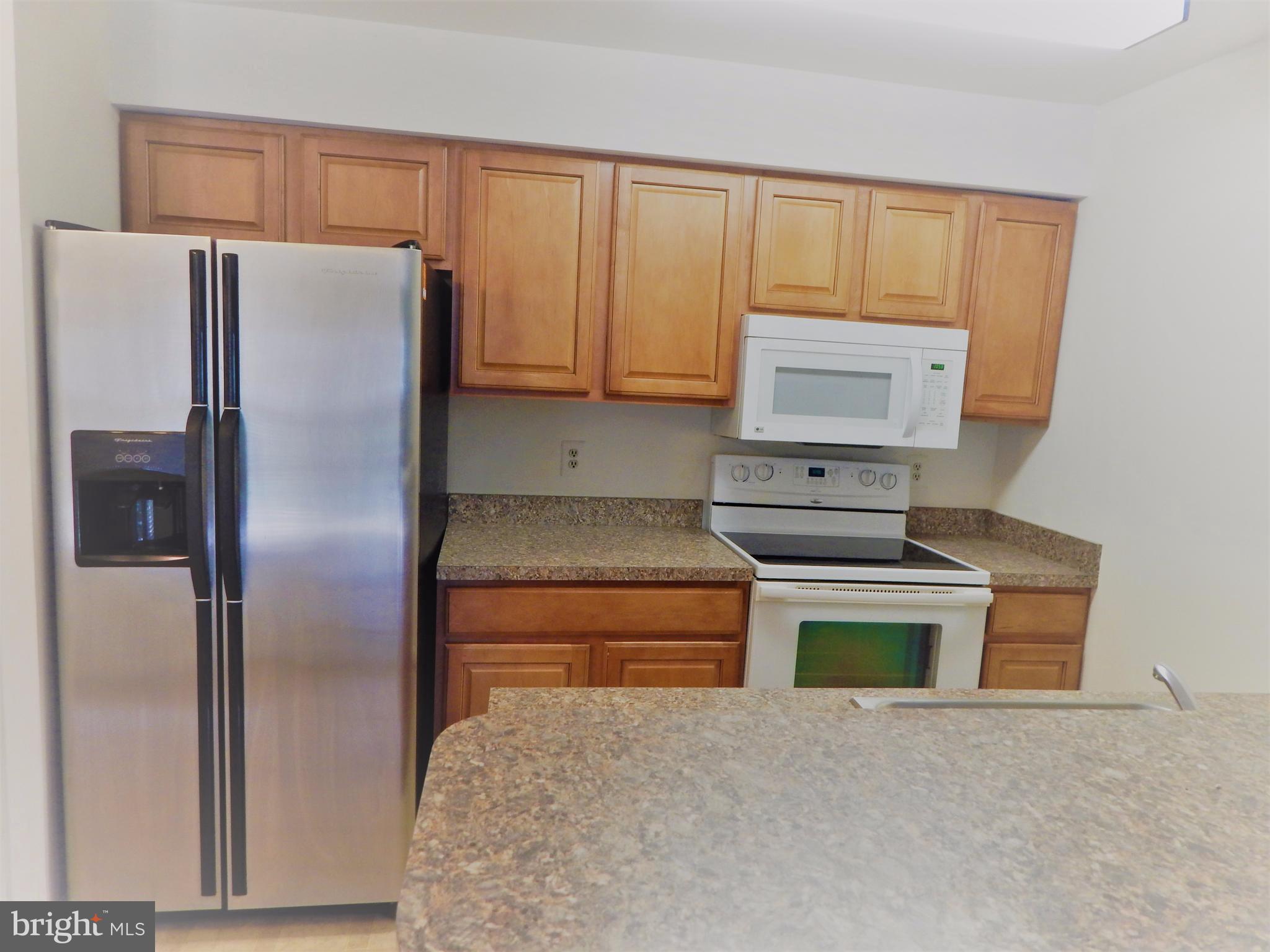 CLUSTERS AT WOODLAWN - Residential