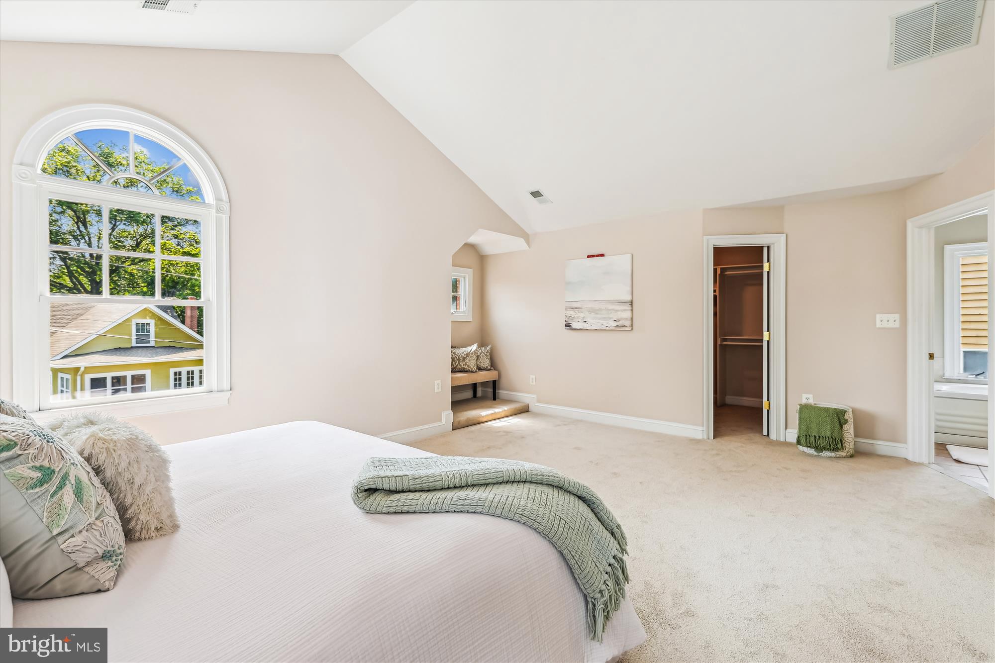 LEE HEIGHTS - Residential