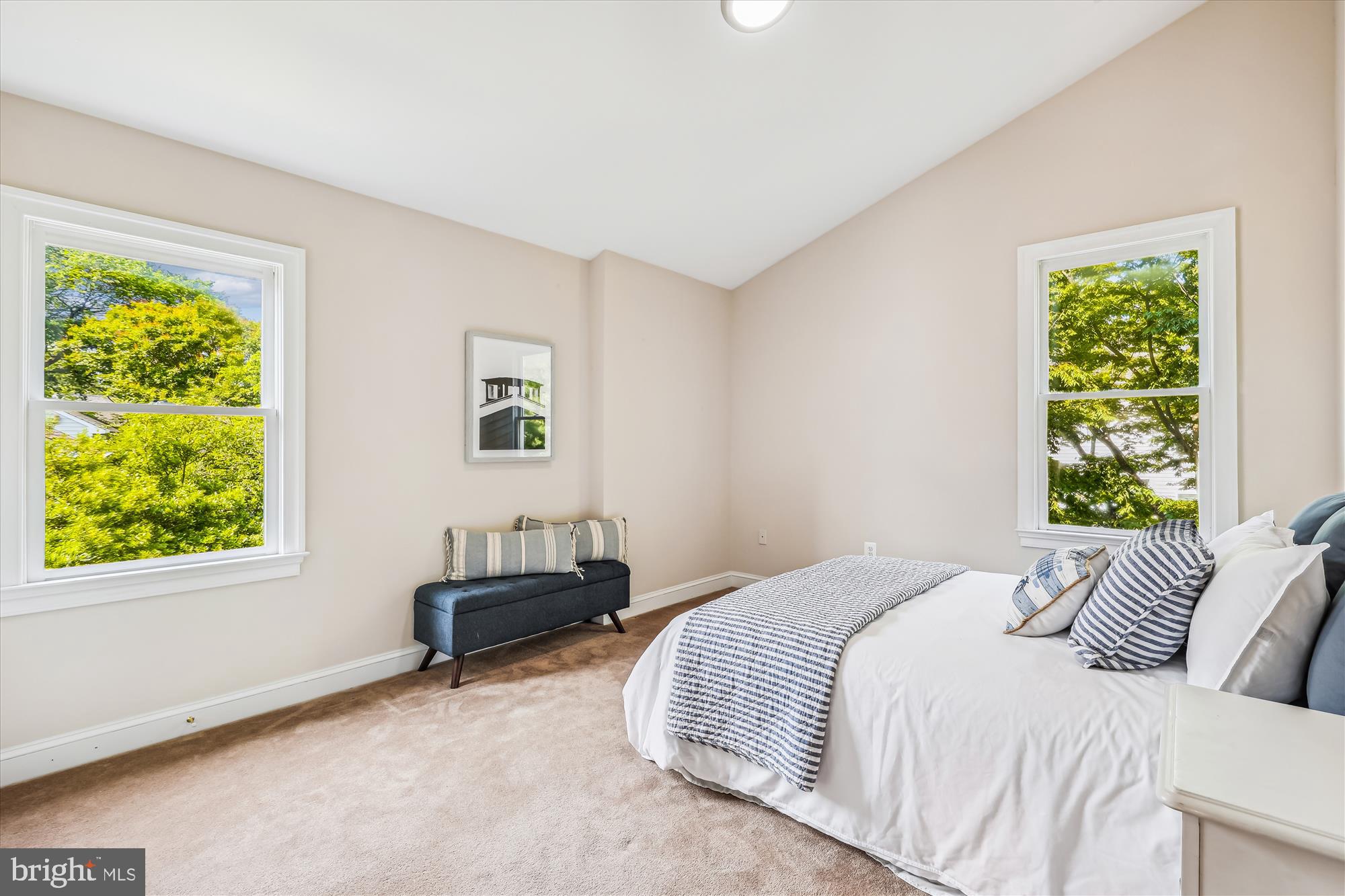 LEE HEIGHTS - Residential