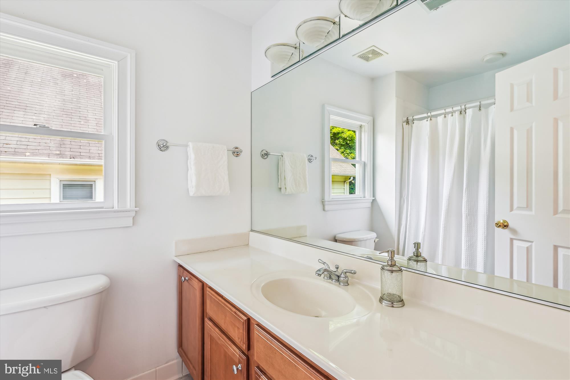 LEE HEIGHTS - Residential