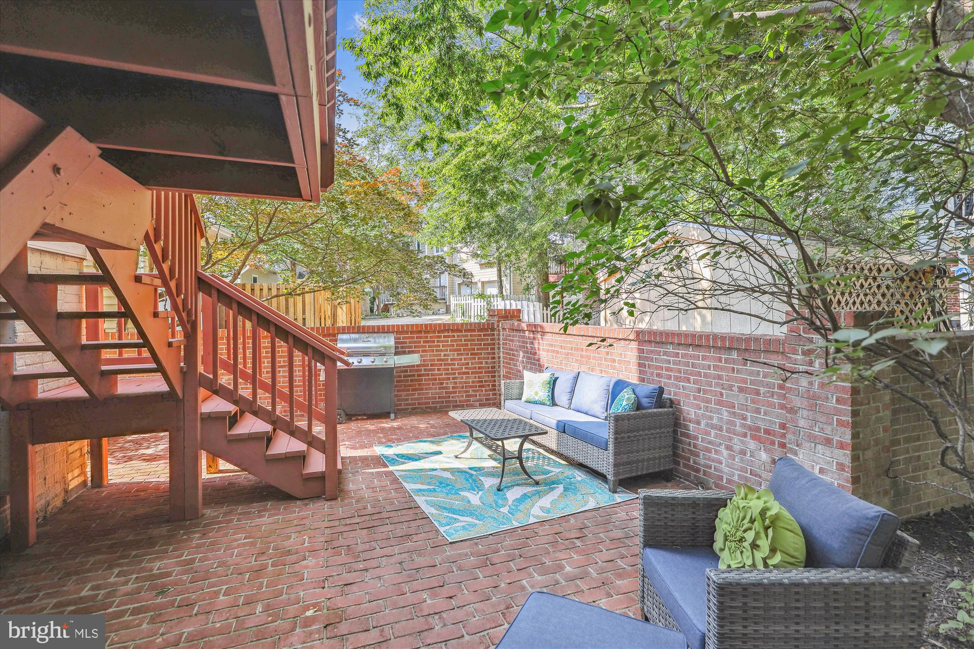 LEE HEIGHTS - Residential