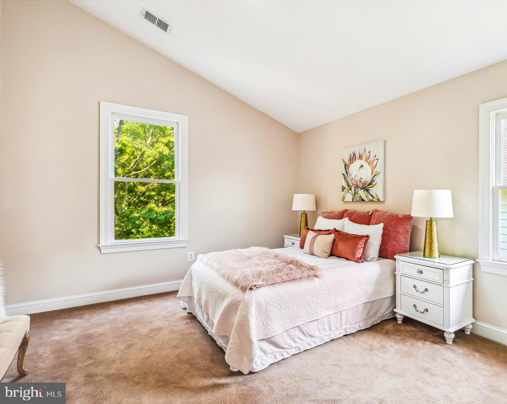 LEE HEIGHTS - Residential