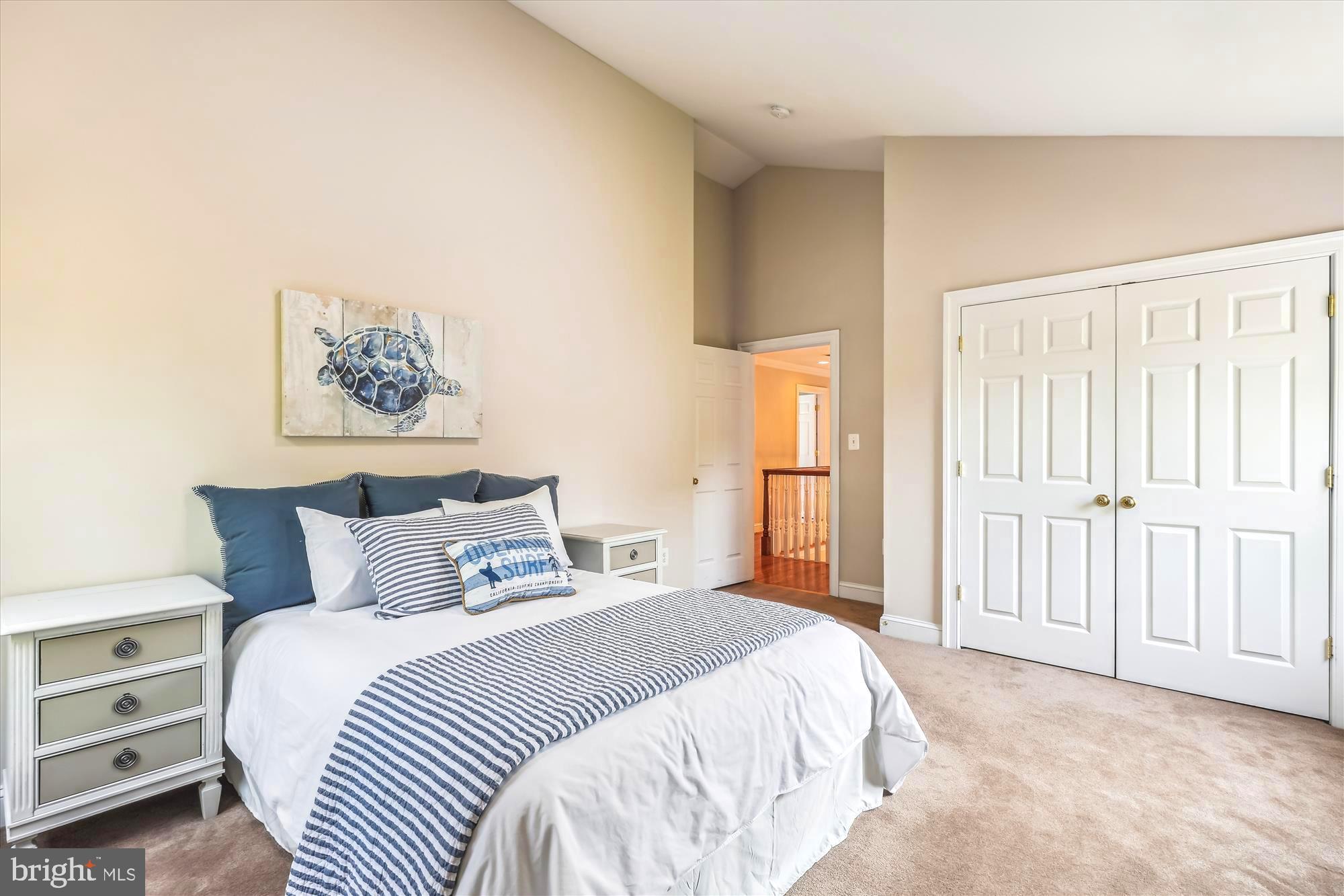 LEE HEIGHTS - Residential