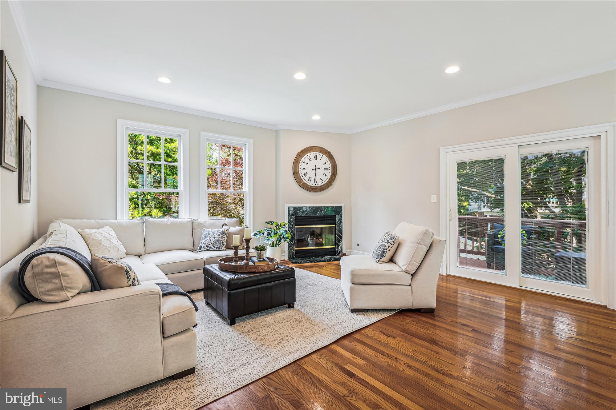 LEE HEIGHTS - Residential