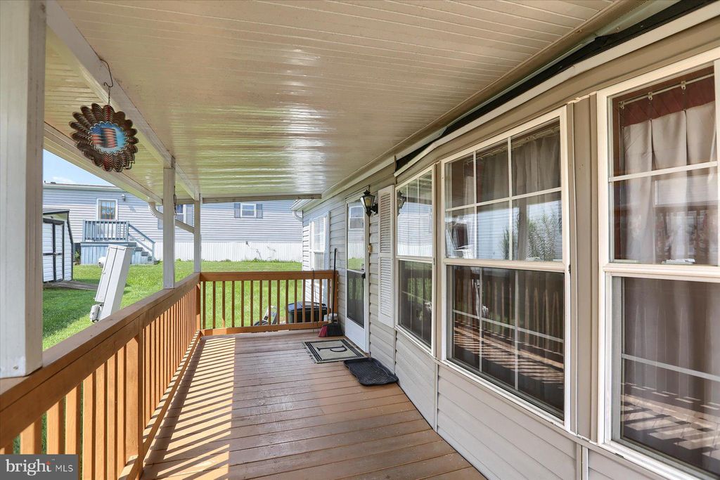 Photo of 110 CLEARFIELD CT E, LANCASTER, PA 17603 (MLS # PALA2038922)