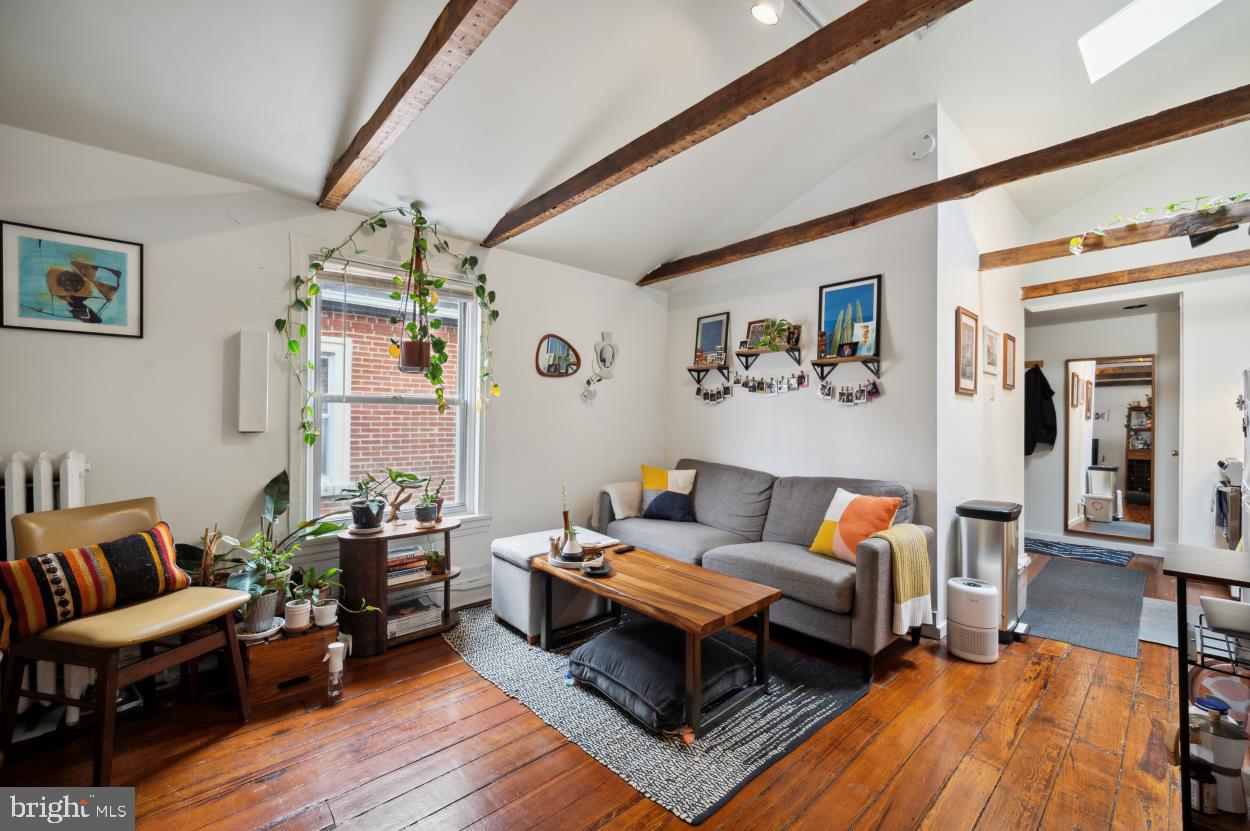 WASHINGTON SQ WEST - Residential Income