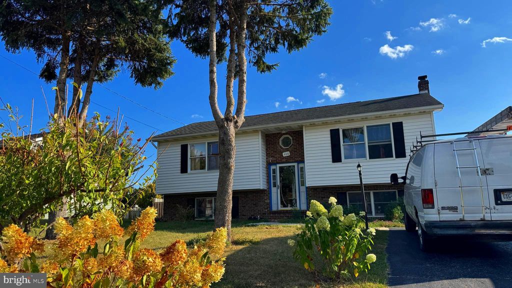 Photo of 408 Valley Mill Road, WINCHESTER, VA 22602 (MLS # VAFV2036840)