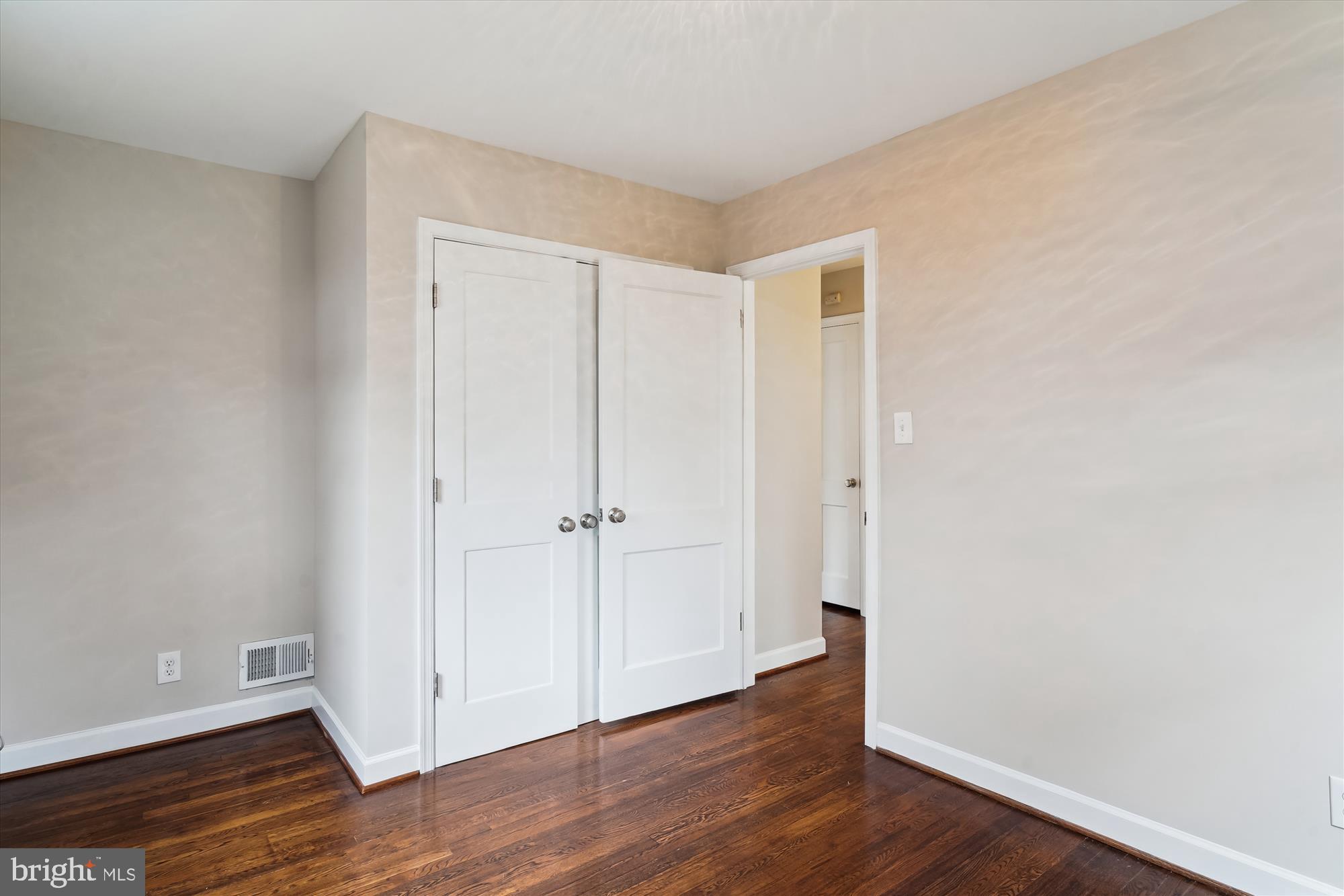 CAMERON HEIGHTS - Residential