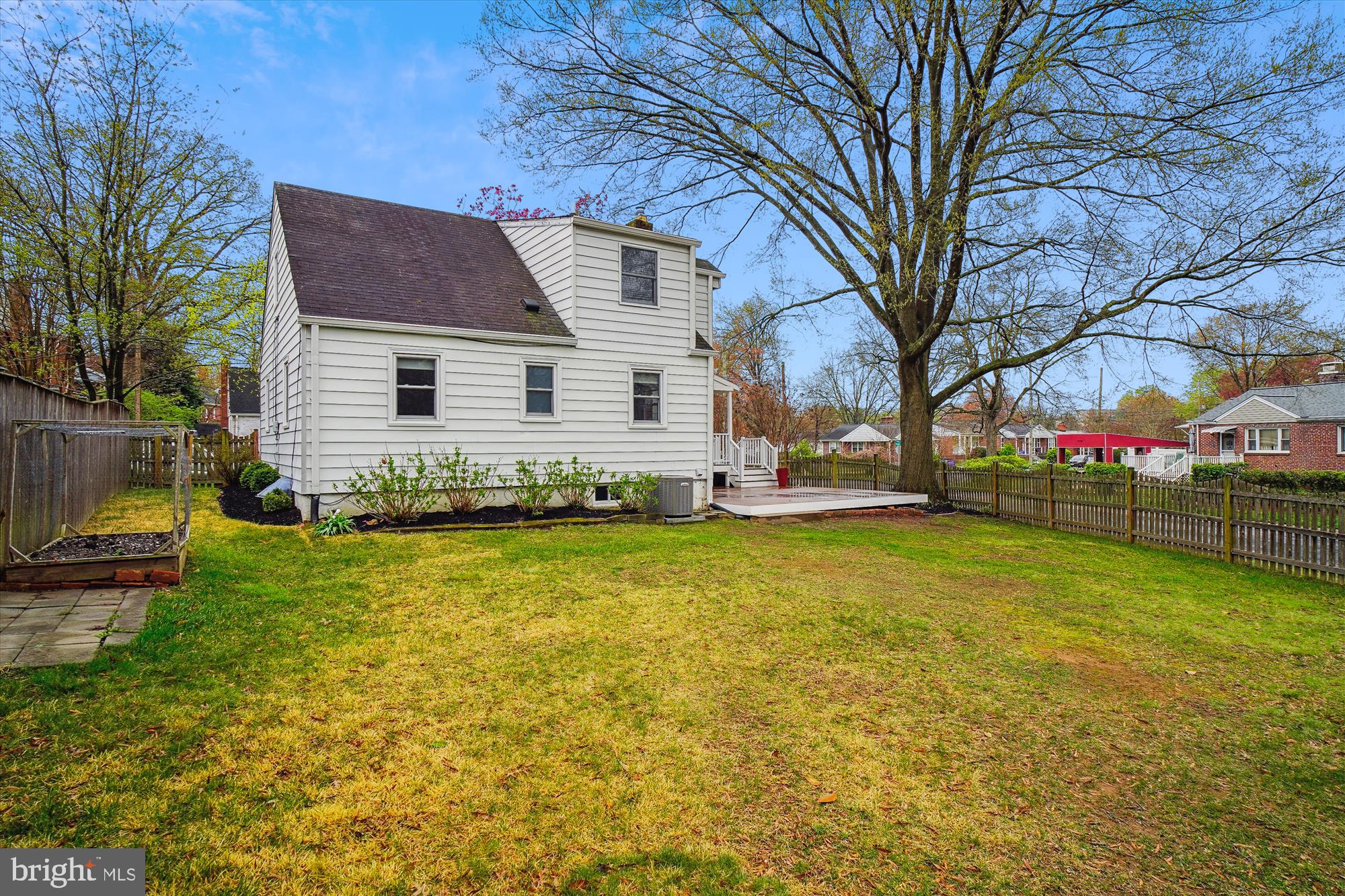 CAMERON HEIGHTS - Residential