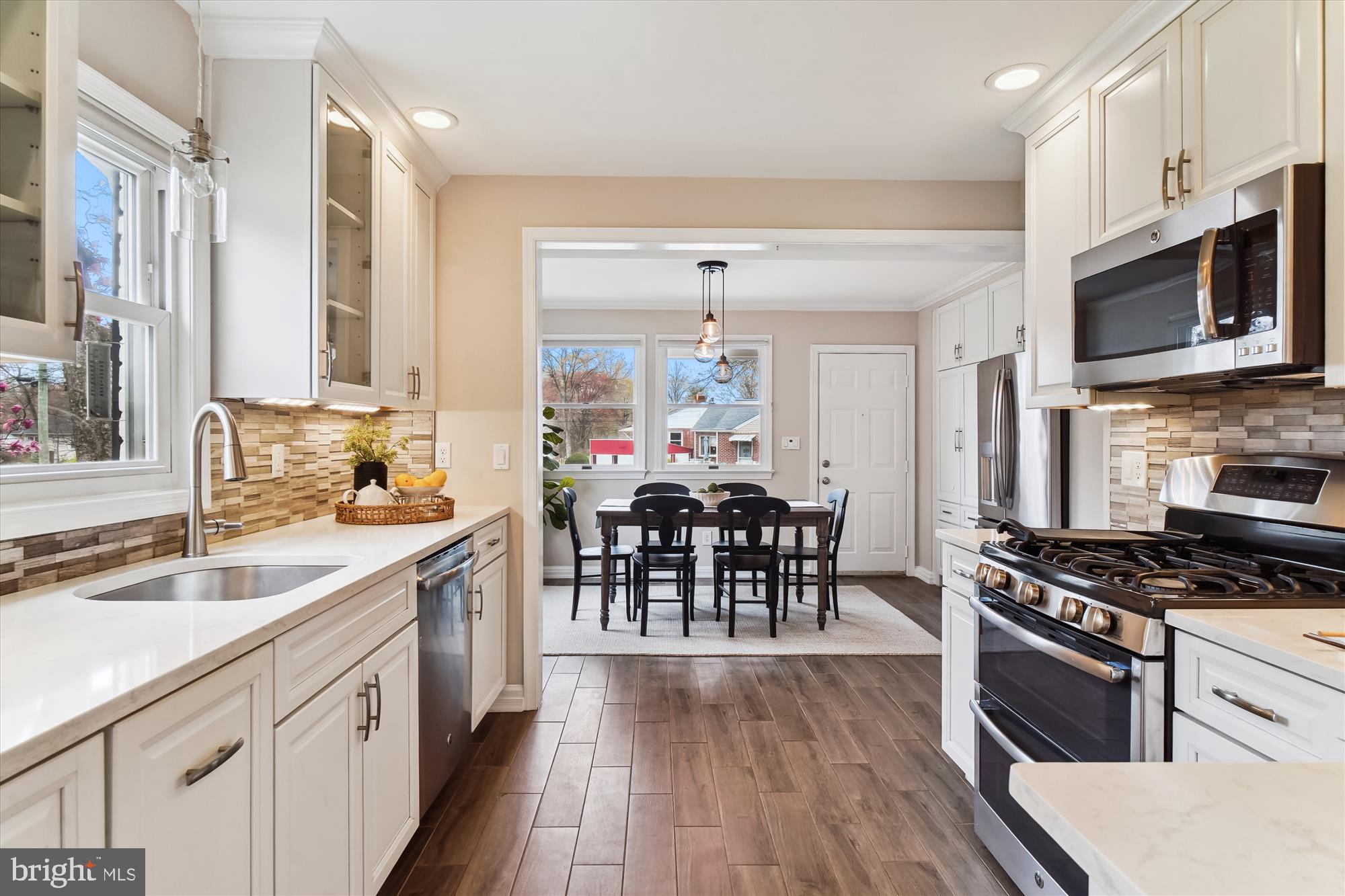 CAMERON HEIGHTS - Residential