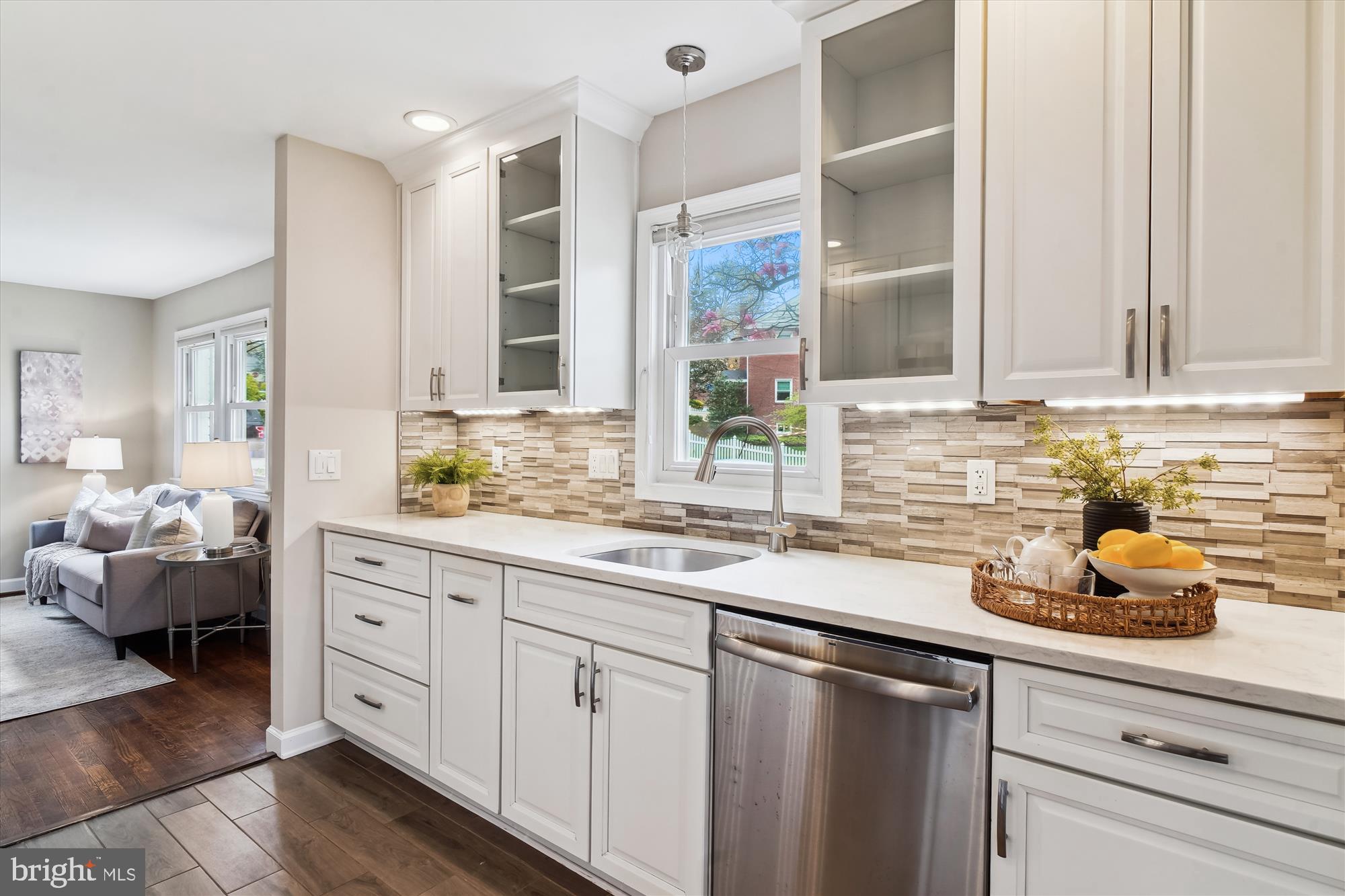 CAMERON HEIGHTS - Residential