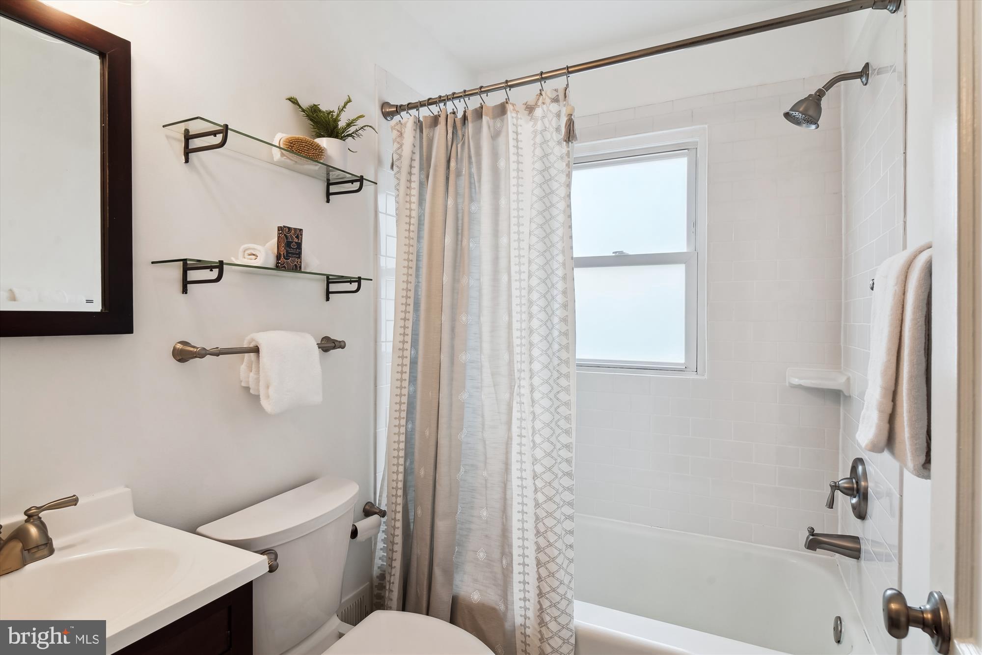 CAMERON HEIGHTS - Residential