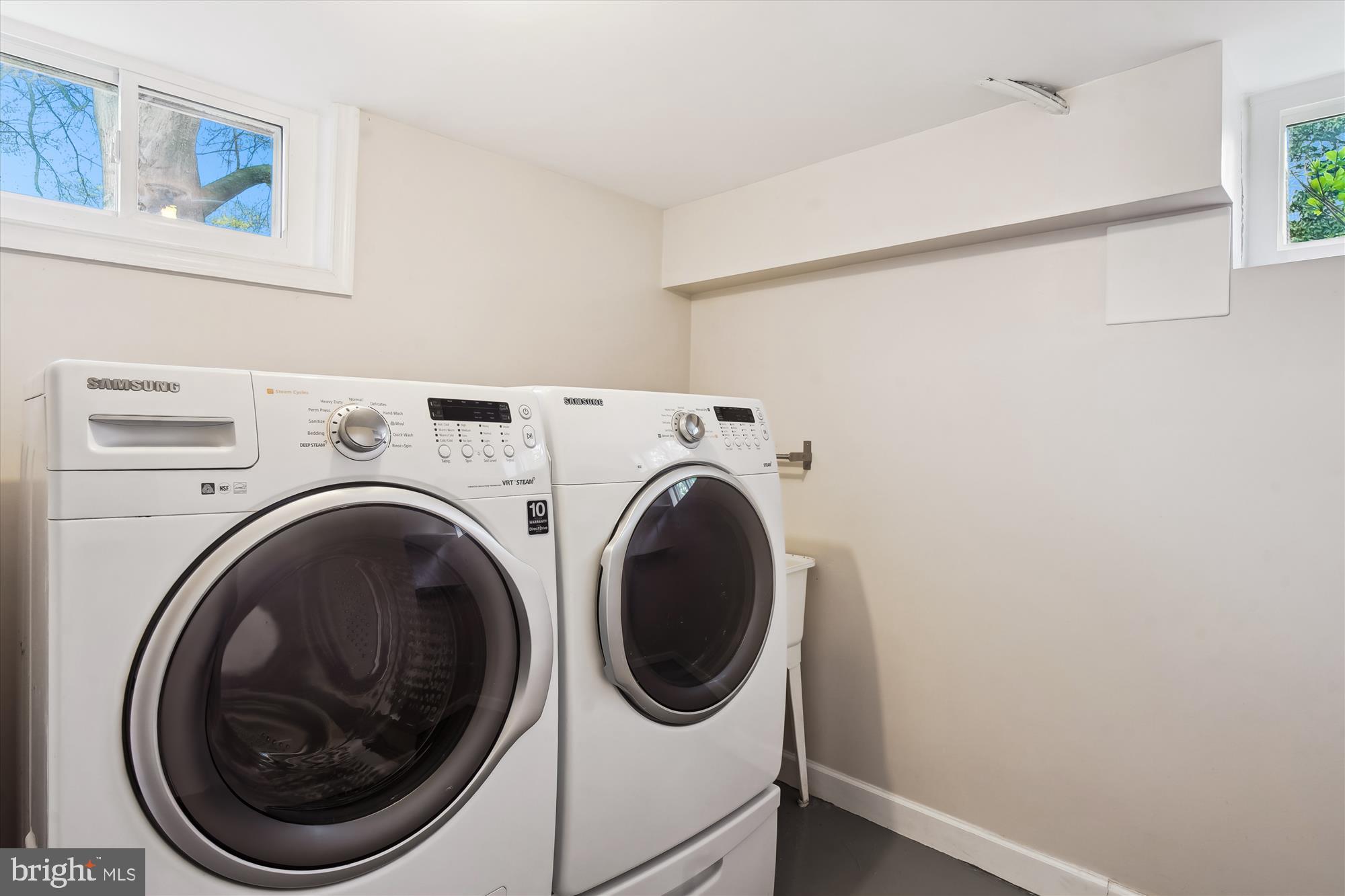 CAMERON HEIGHTS - Residential