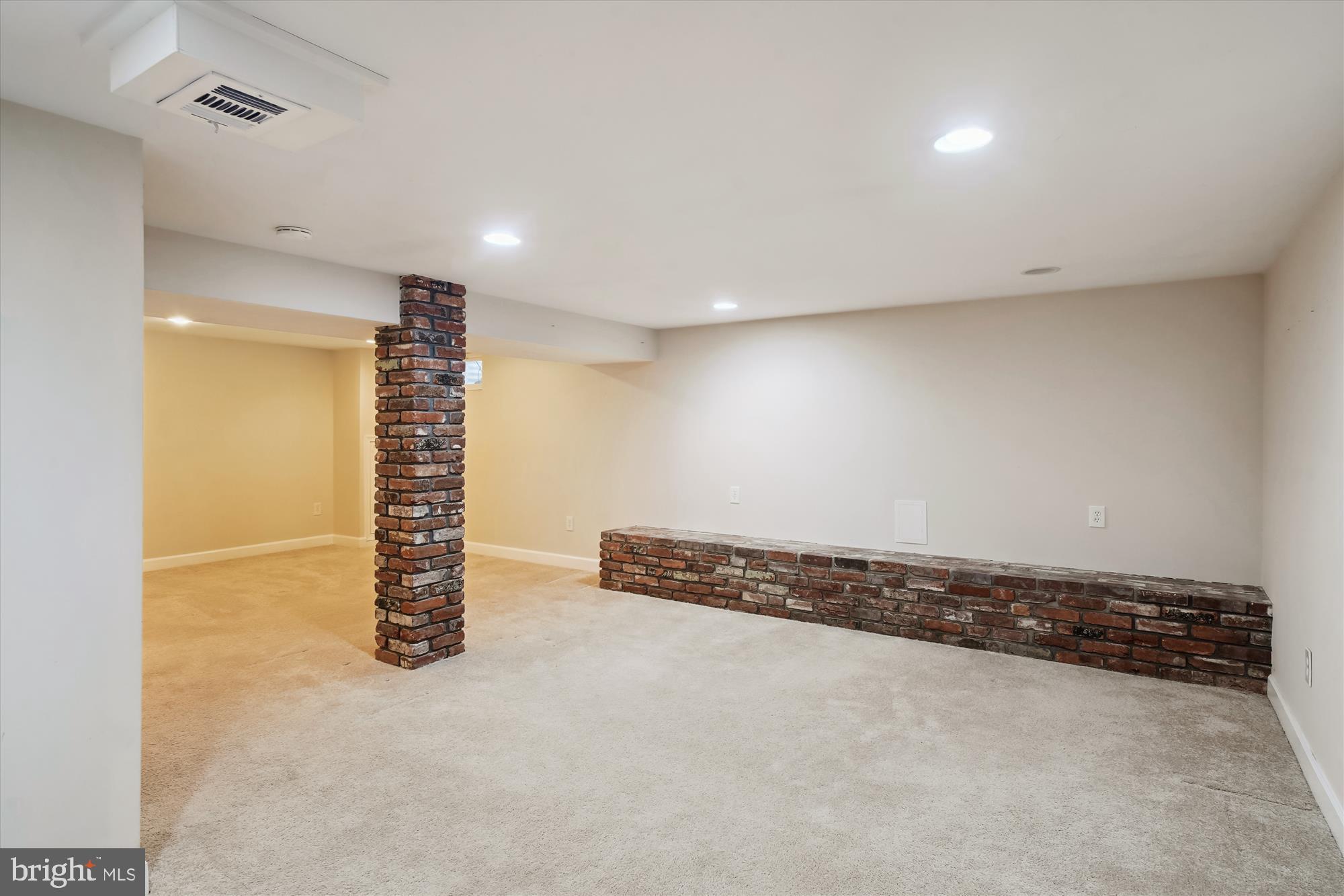 CAMERON HEIGHTS - Residential