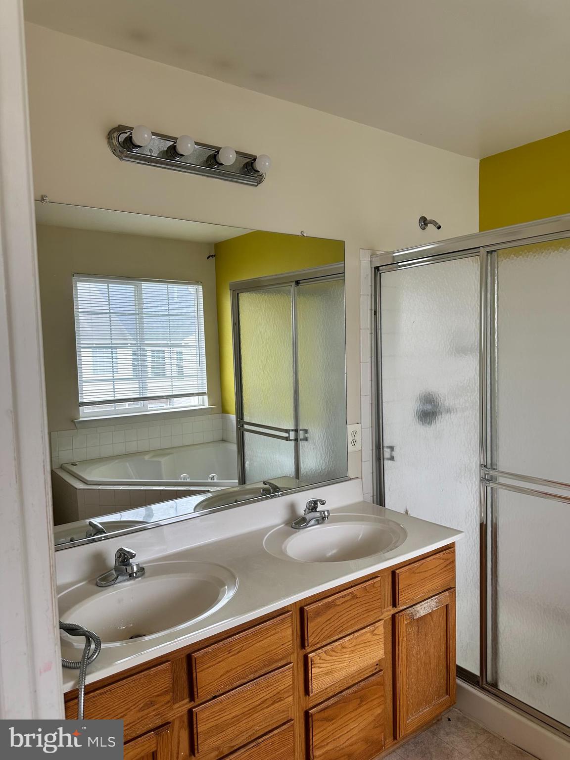 THE WOODYARD PLAT 1> - Residential