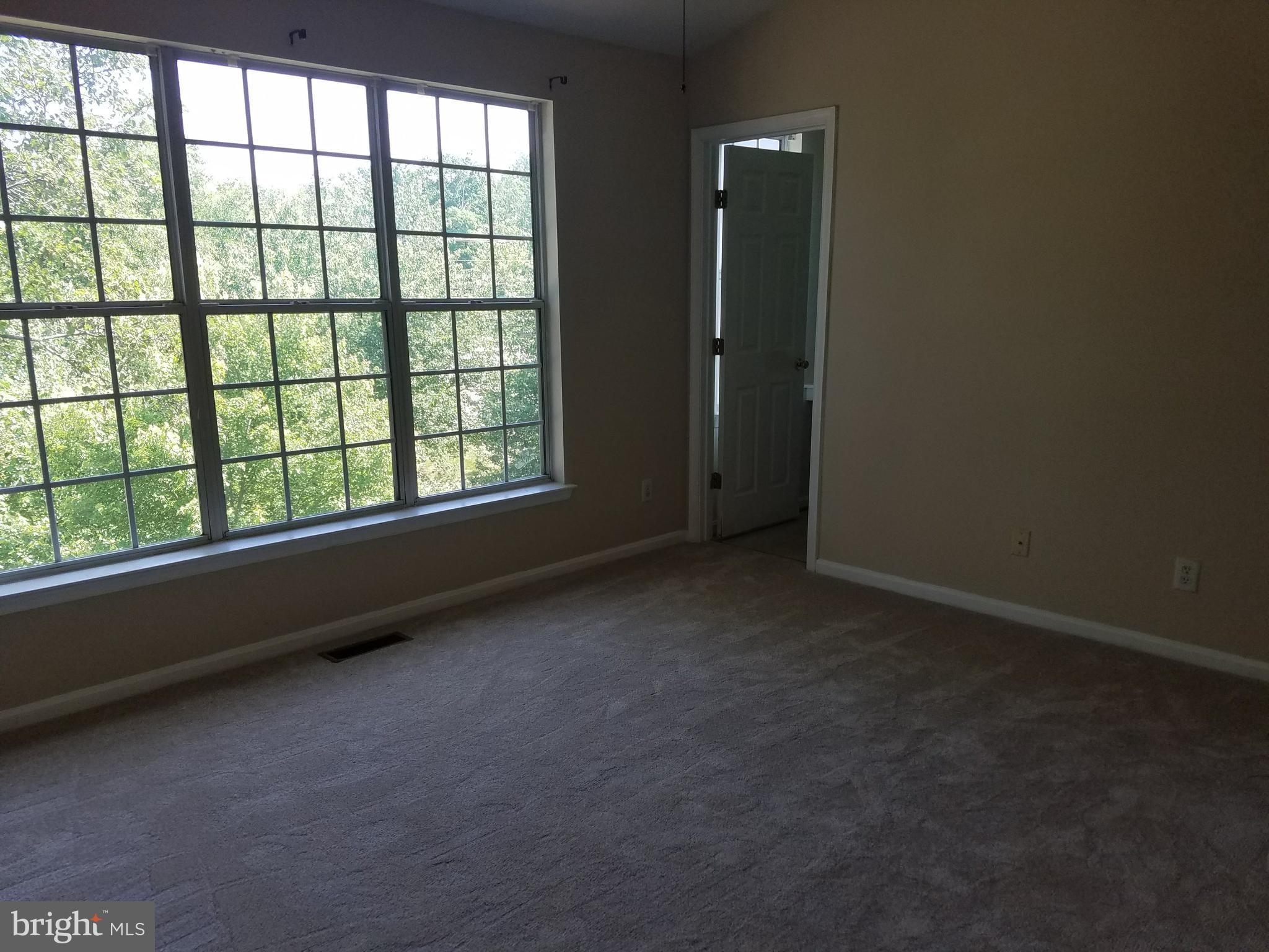 ASPEN WOODS - Residential Lease