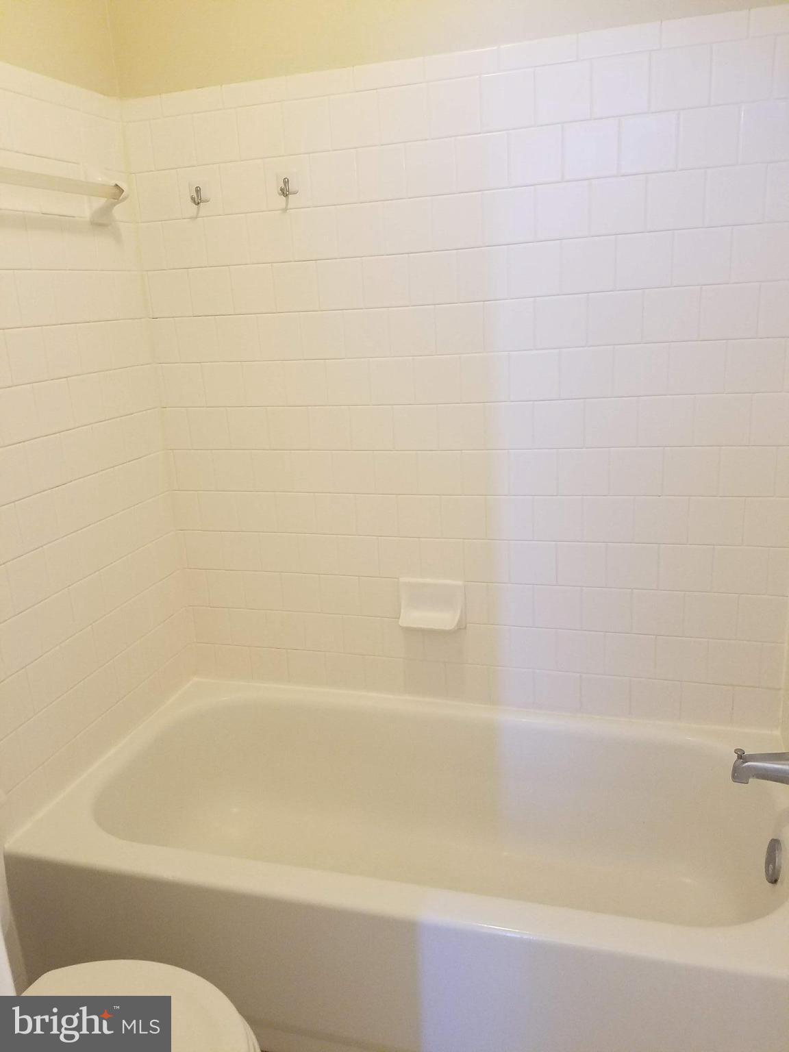 ASPEN WOODS - Residential Lease