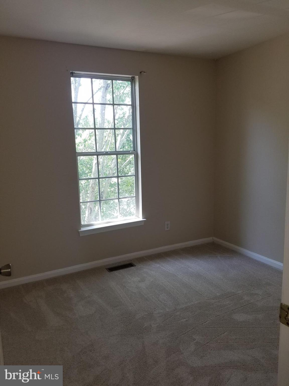 ASPEN WOODS - Residential Lease