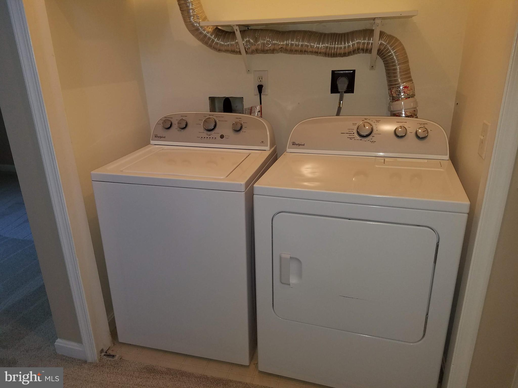 ASPEN WOODS - Residential Lease