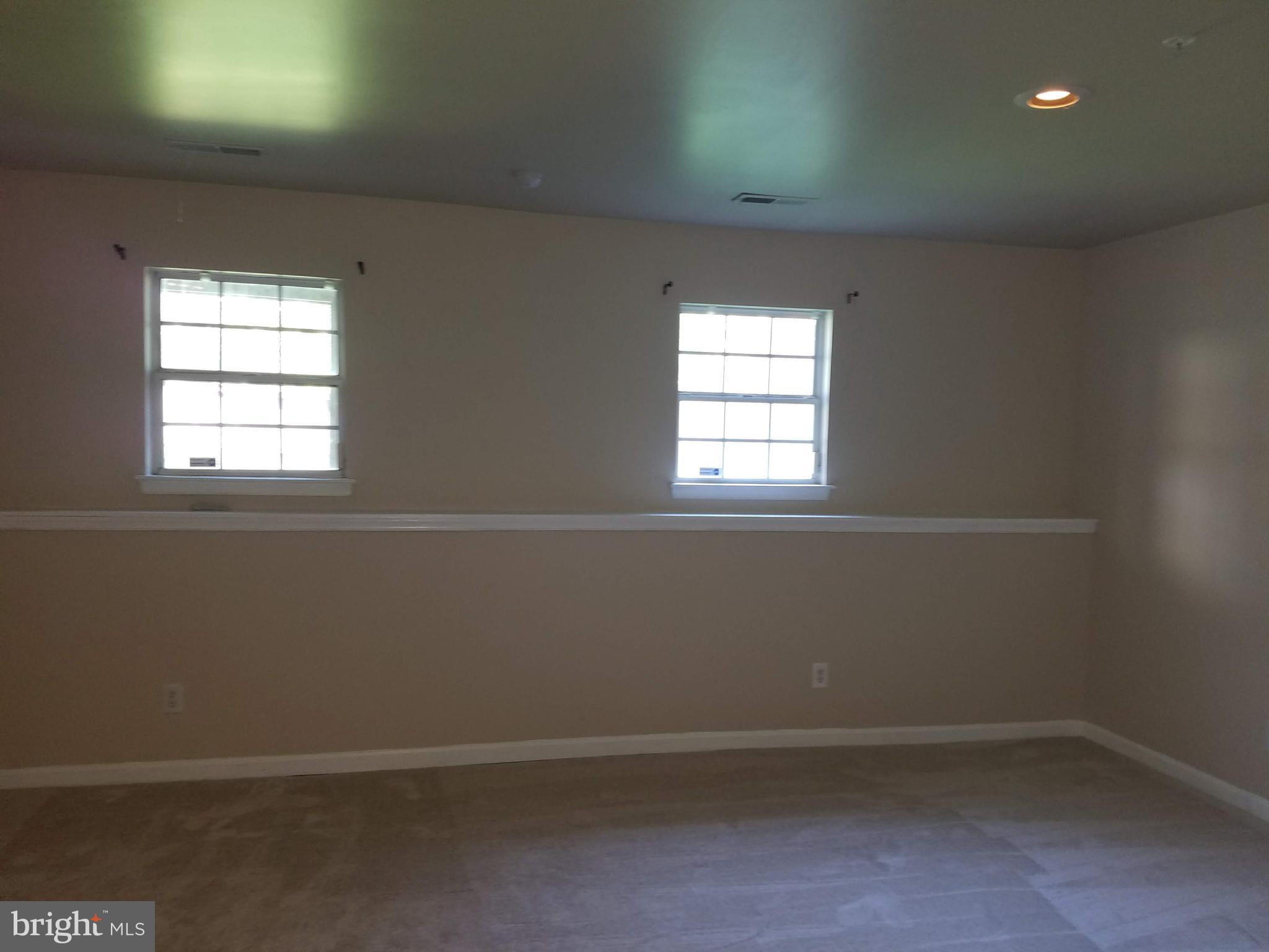 ASPEN WOODS - Residential Lease