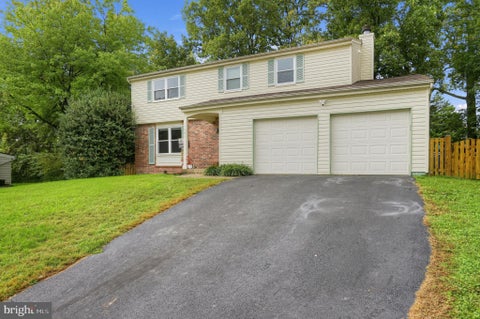 Photo of 1741 Whitewood Lane, HERNDON, VA 20170 (MLS # VAFX2345960)