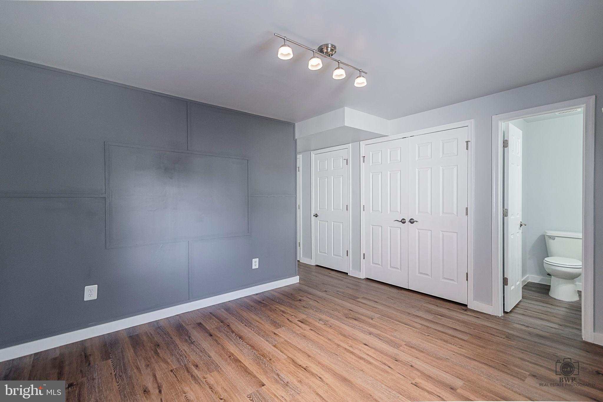 LAKELAND PLACE - Residential Lease