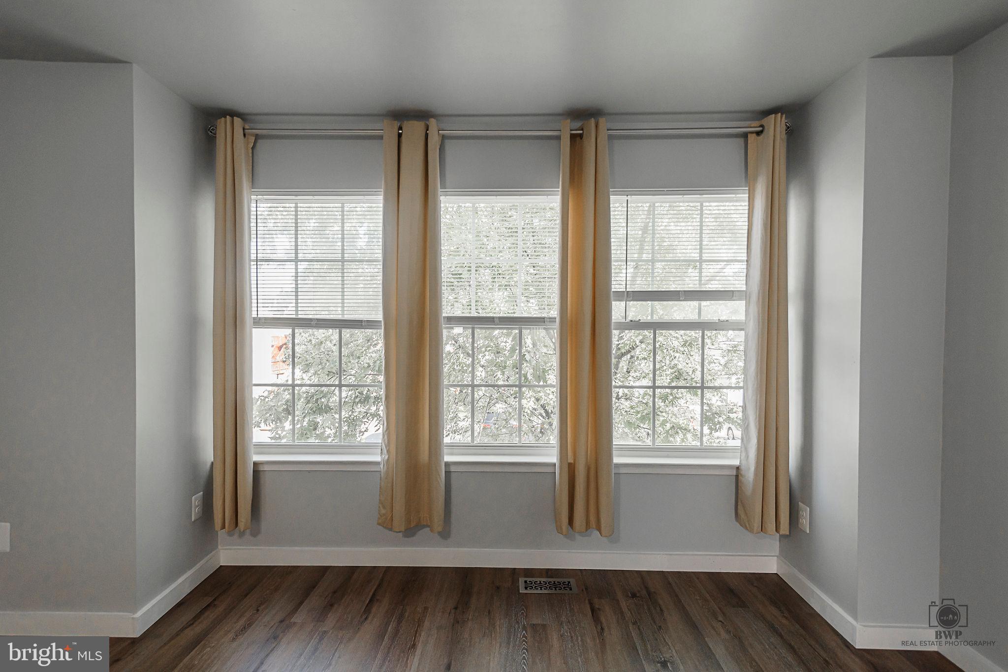 LAKELAND PLACE - Residential Lease