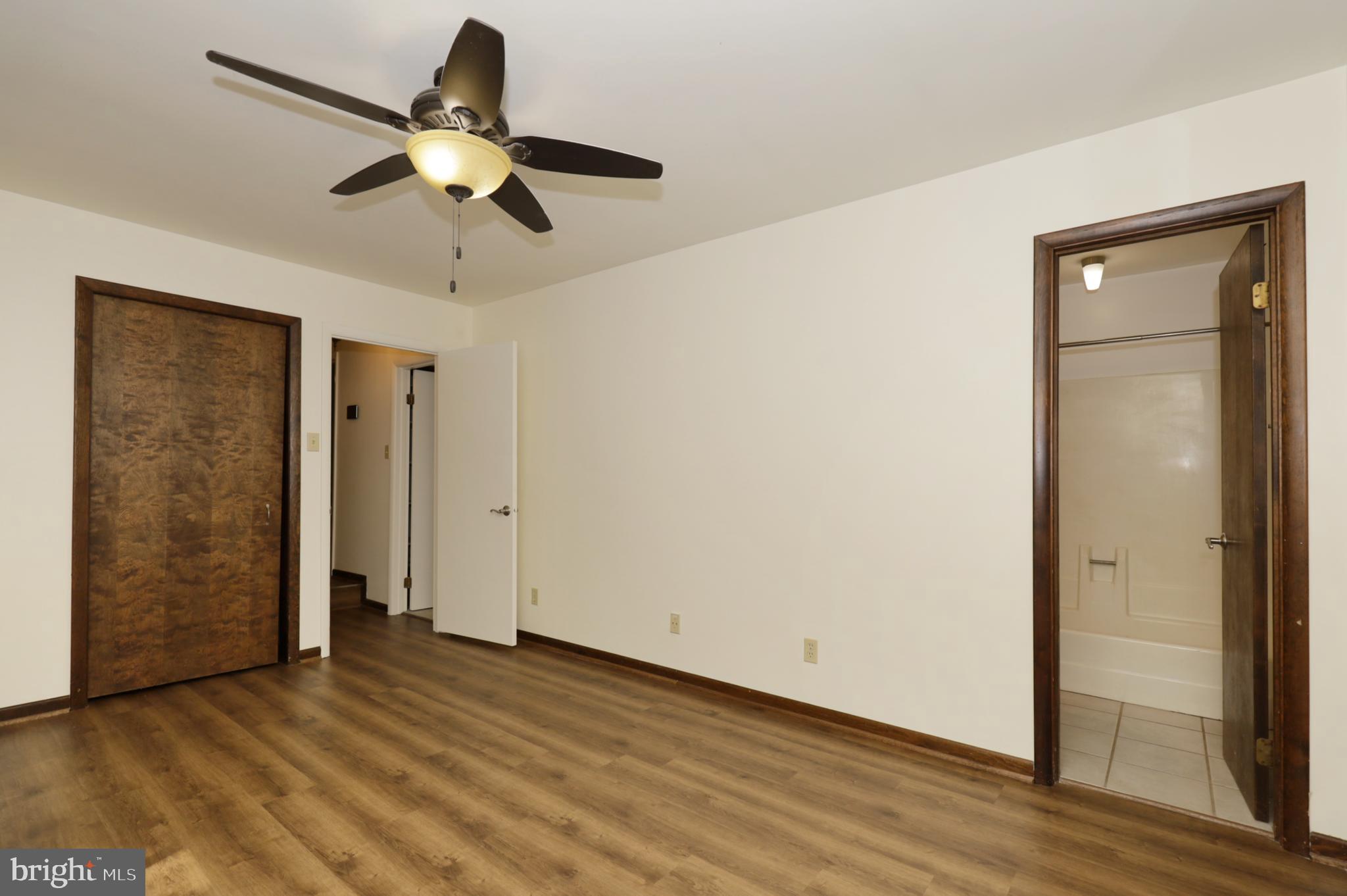 WOLF RUN - Residential Lease