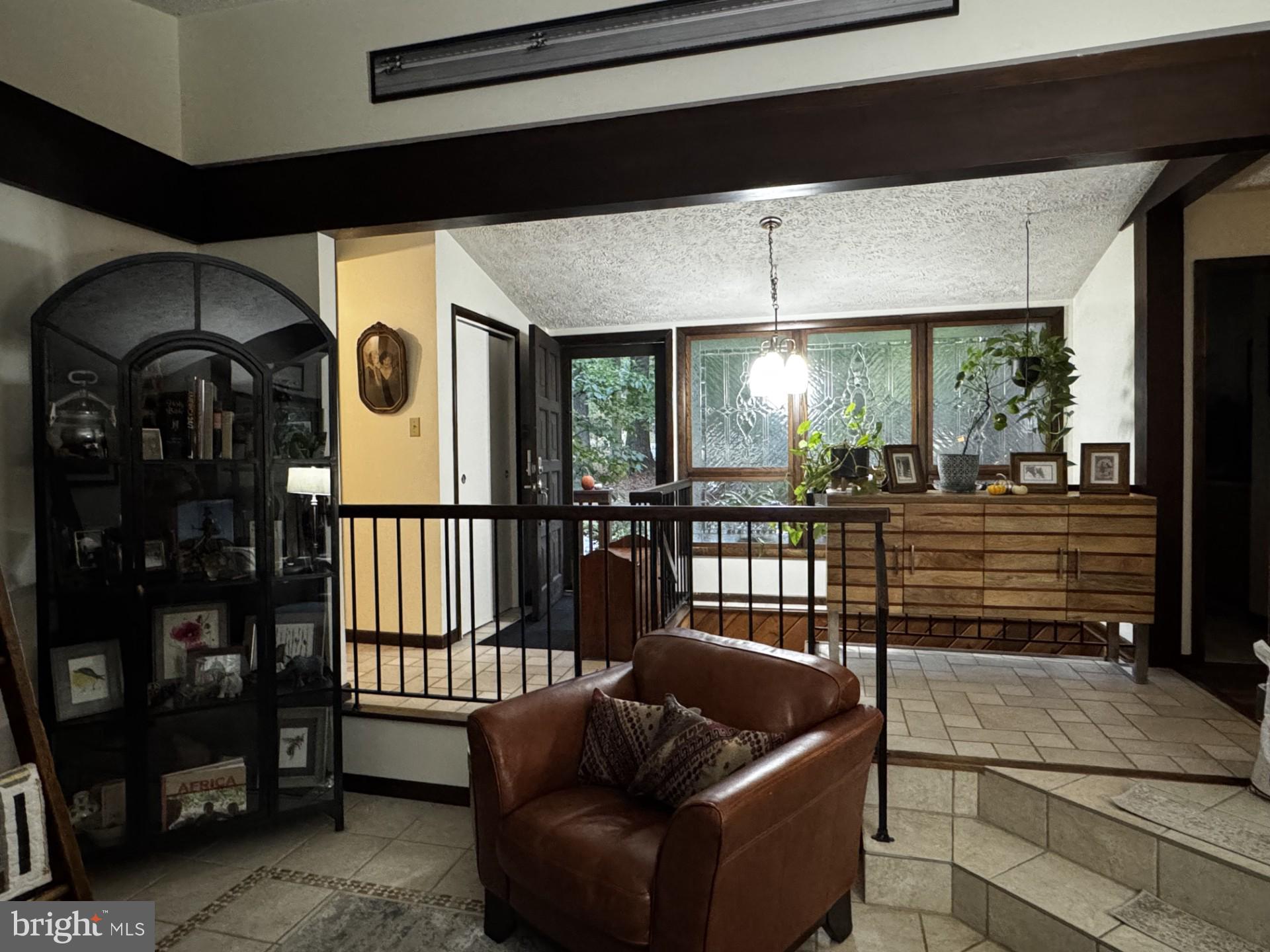 WOLF RUN - Residential Lease