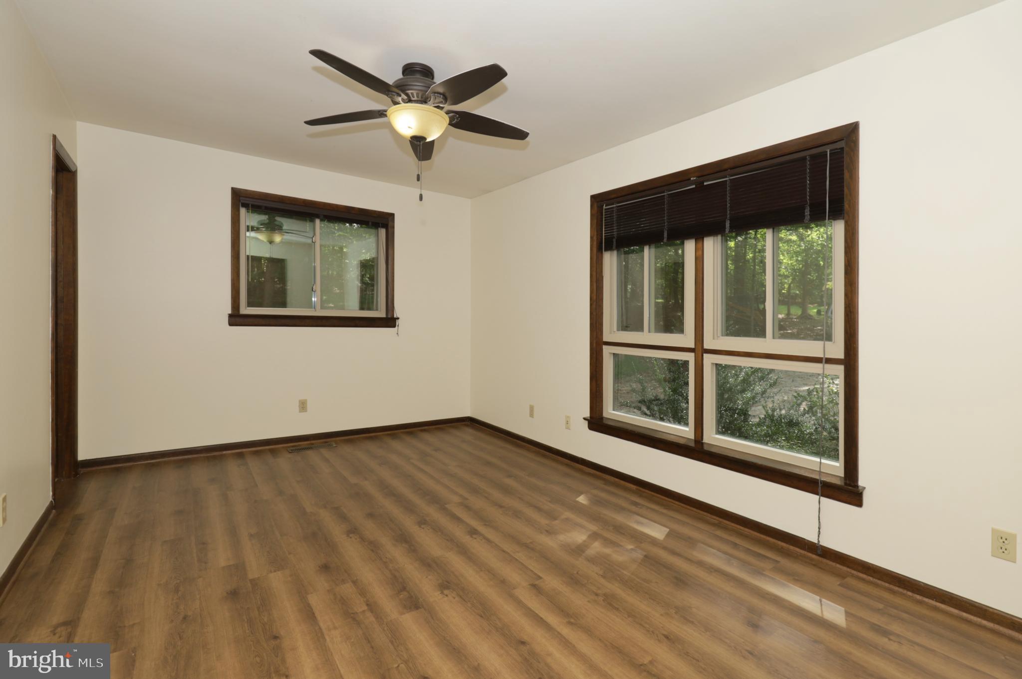 WOLF RUN - Residential Lease