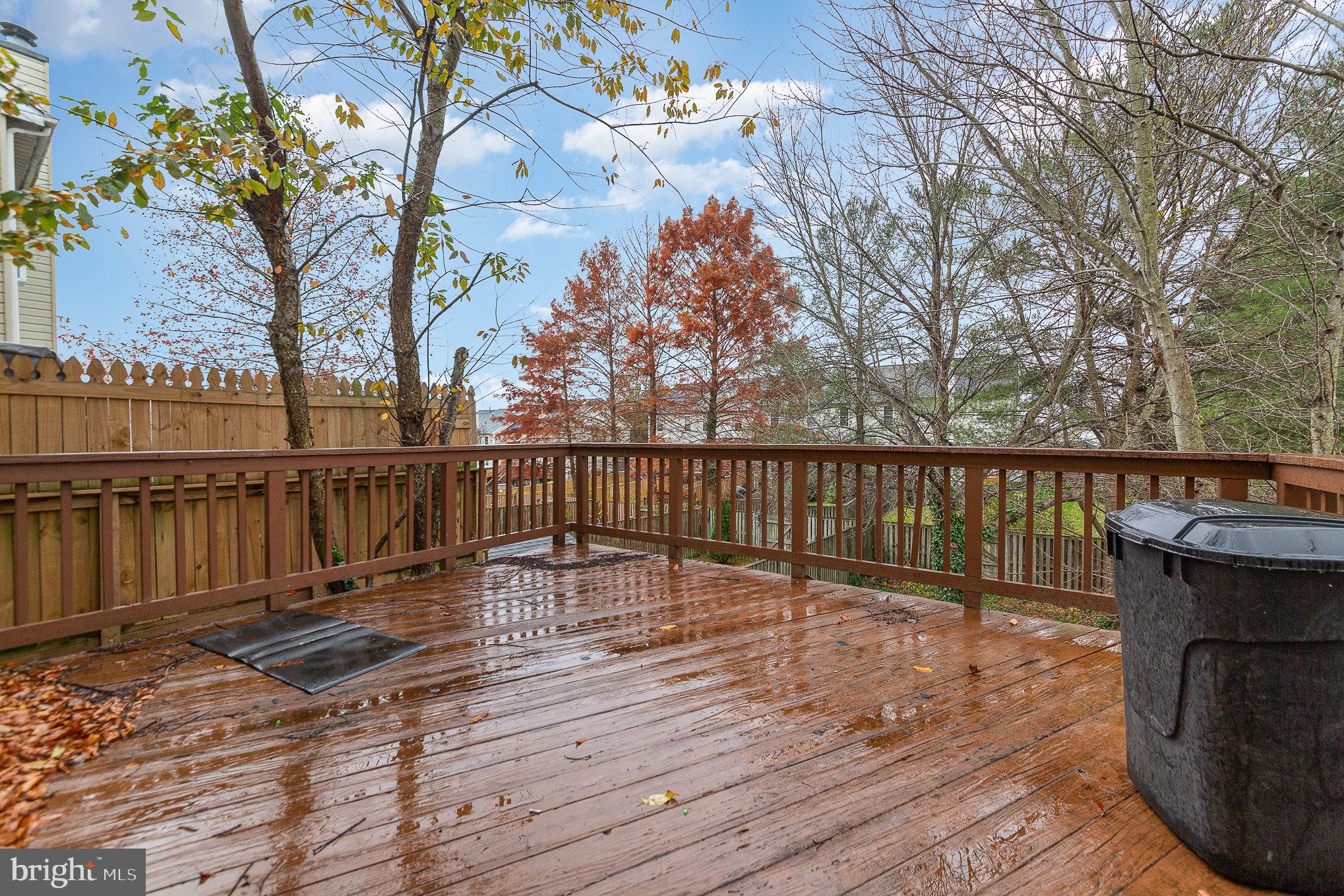 COUNTRY WALK - Residential