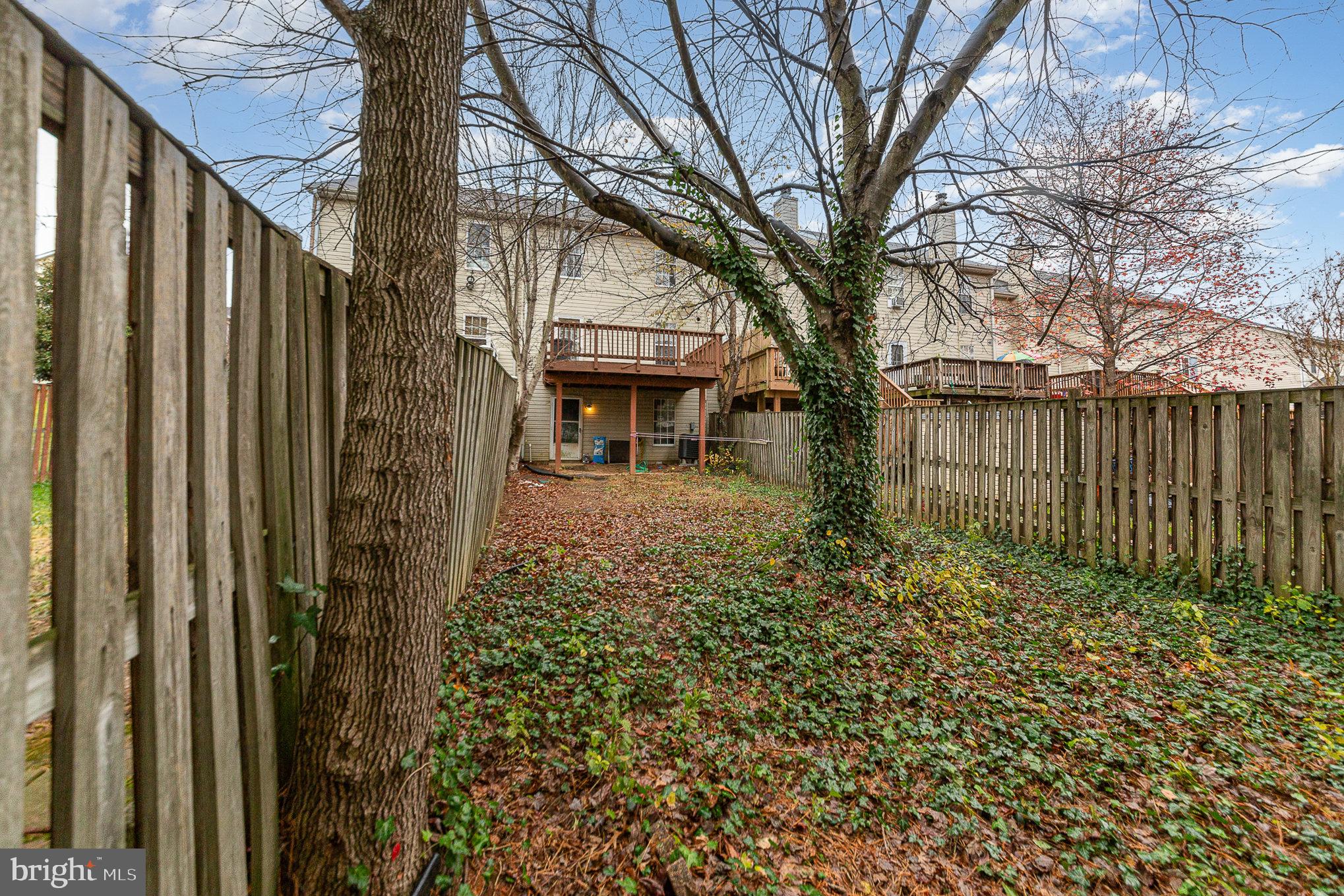 COUNTRY WALK - Residential