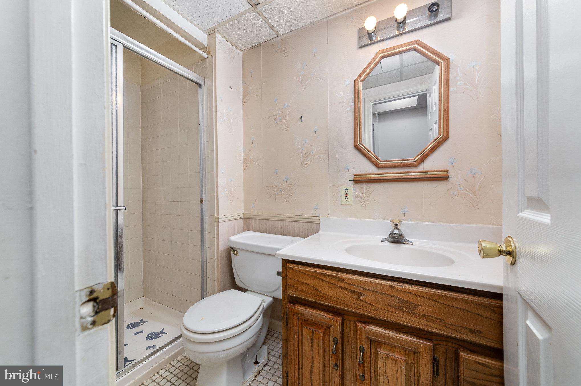 COUNTRY WALK - Residential