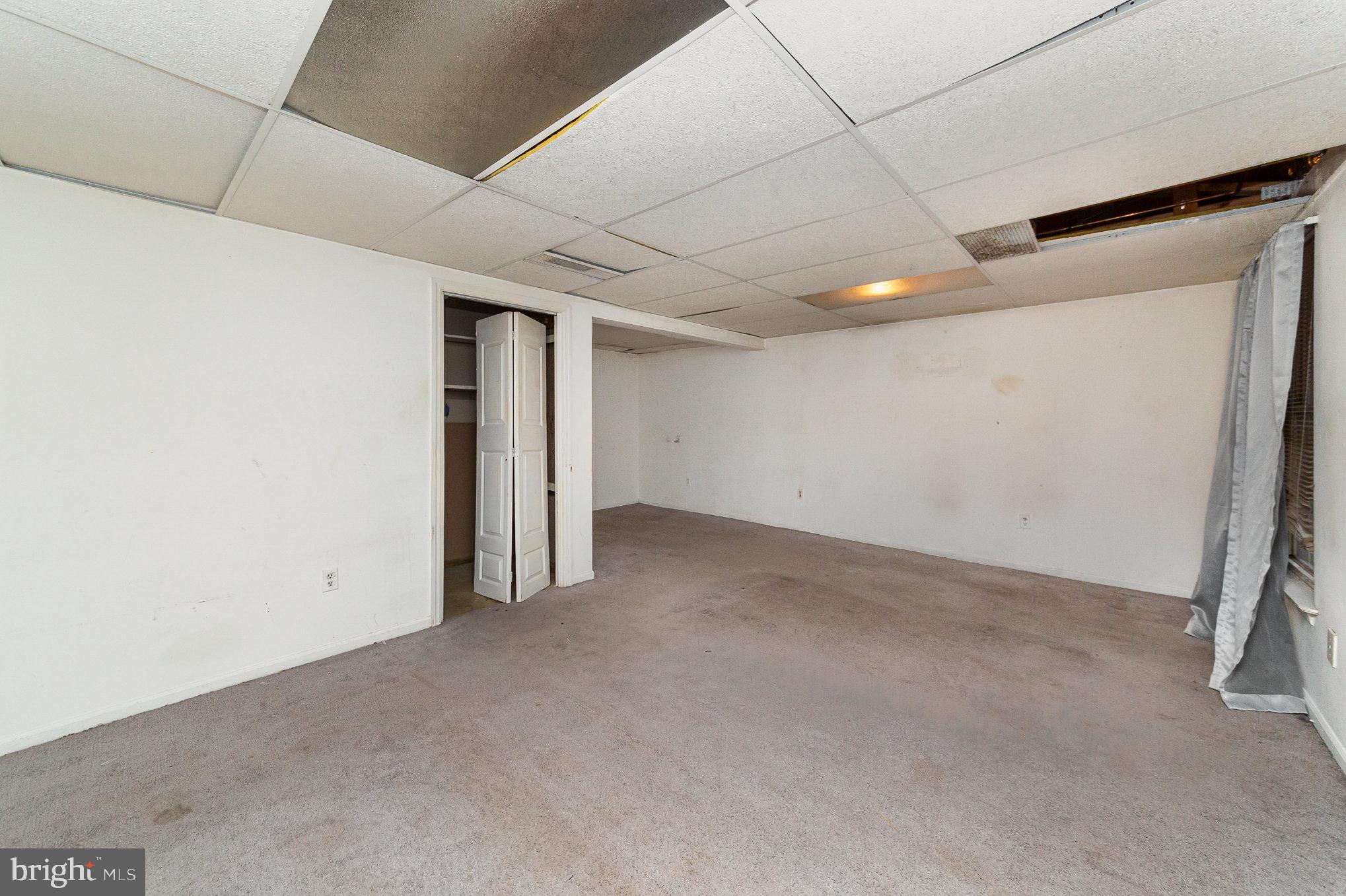 COUNTRY WALK - Residential