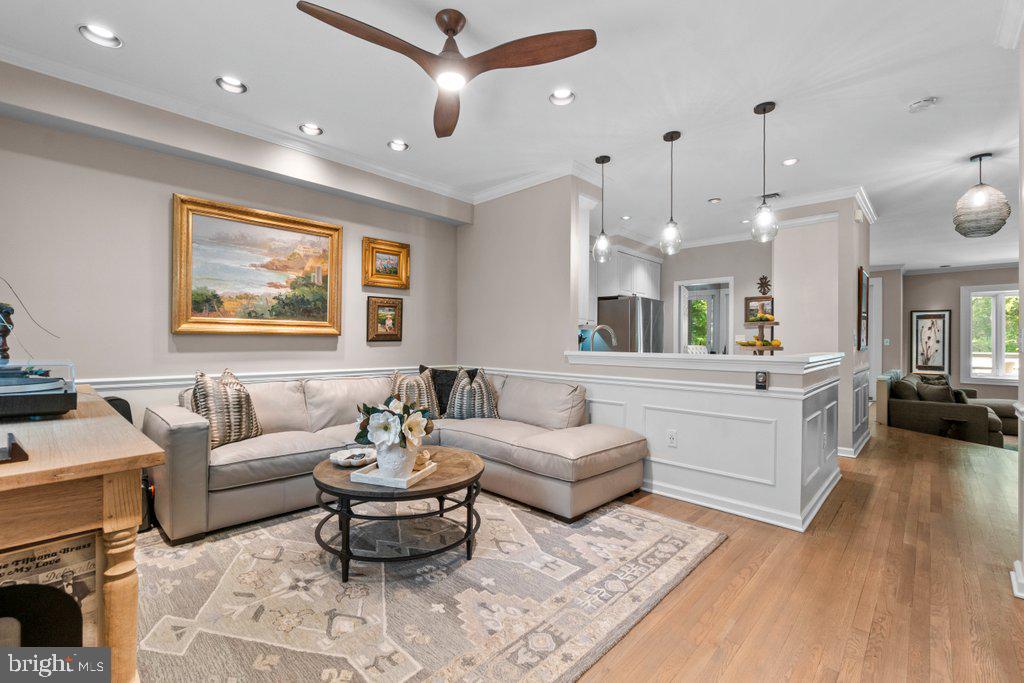 THORNTON WOOD - Residential