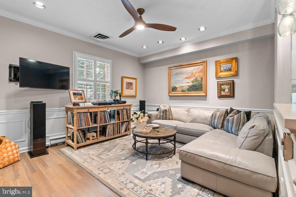 THORNTON WOOD - Residential