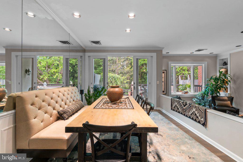 THORNTON WOOD - Residential