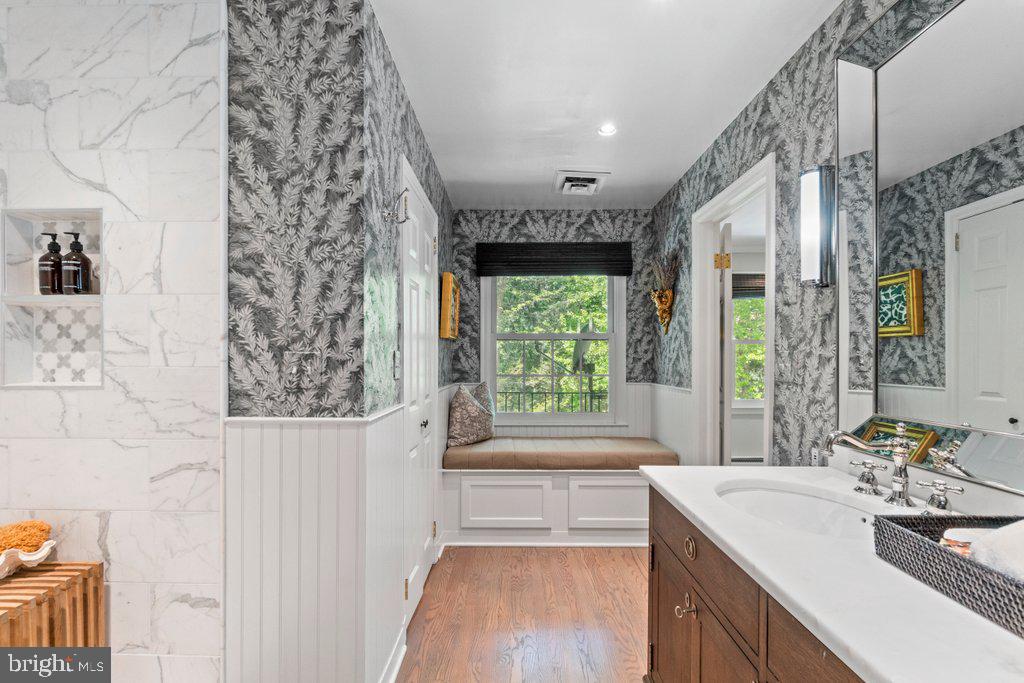 THORNTON WOOD - Residential