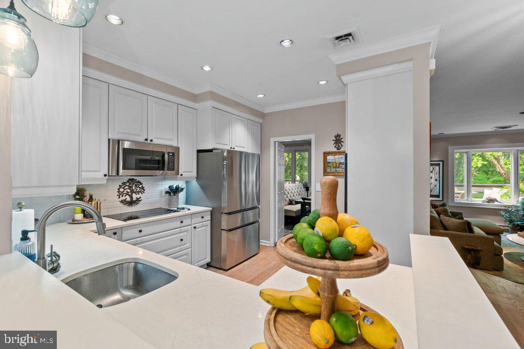THORNTON WOOD - Residential