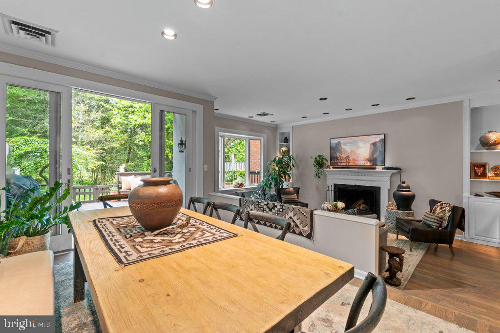 THORNTON WOOD - Residential